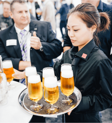 23-1 -Professionelle Betreuung des Empfangs bei Ihrer Veranstaltung sichert das Service-Personal von ucm.agency